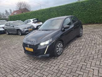 krockskadad bil auto Peugeot e-208 ev  100kw   navi clima 2020/11