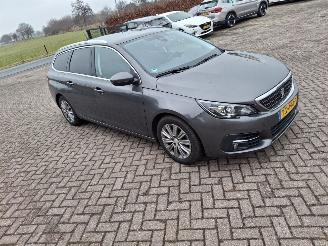 škoda osobní automobily Peugeot 308 1.6 hdi automaat pano    navi   120pk 2018/9