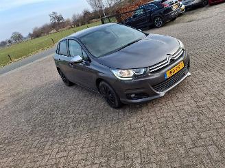 Voiture accidenté Citroën C4 1.2i  110pk   navi clima 2016/6