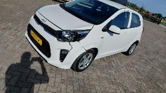 Coche accidentado Kia Picanto 1.0 dpi  5drs airco 2022/11