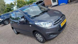 Auto incidentate Hyundai I-10 1.1i 69pk airco 5drs 2011/2