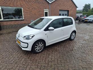 krockskadad bil auto Volkswagen Up! 1.0i 5drs airco navi 2016/1