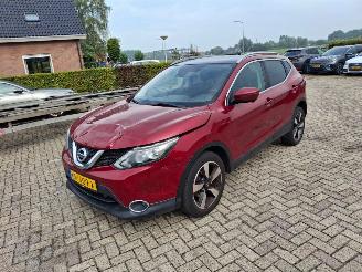 skadebil auto Nissan Qashqai 1.2i automaat   navi clima  pano 2016/9