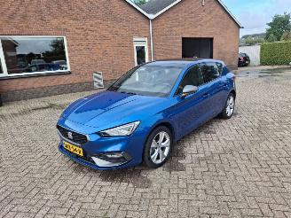 Damaged car Seat Leon 1.5 tsi  hybrid  phev  pano   225PK 2025/4
