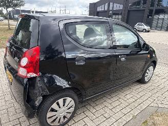 Suzuki Alto 1.0 EASS 5 DRS AIRCO 132000 KM BOUWJAAR 2014 2600 EURO VAST picture 4
