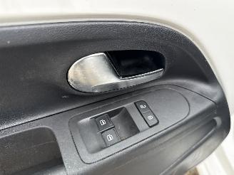Volkswagen Up! 1.0 BLEUMOTION 1e EIGENAAR WAT SPUITWERK! BOUWJAAR 2016 4500 picture 7