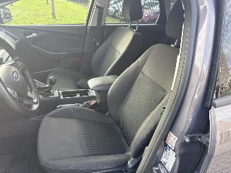 Ford Focus 1.0 TREND EDITION LICHTE SCHADE! BOUWJAAR 2015  3900 EURO picture 8
