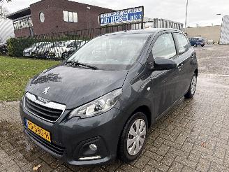 uszkodzony samochody osobowe Peugeot 108 1.0e VTI ACTIVE 63933 KM LICHTE SCHADE! BOUWJAAR 2017  4950 EURO 2017/5