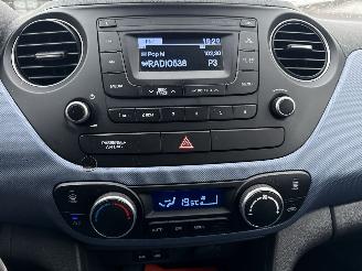 Hyundai I-10 1.0i GO LICHTE SCHADE! BOUWJAAR 2015 64797 KM 3850 EURO VAST picture 13