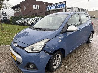 uszkodzony samochody osobowe Hyundai I-10 1.0i GO LICHTE SCHADE! BOUWJAAR 2015 64797 KM 3850 EURO VAST 2015/1