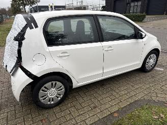 Volkswagen Up! 1.0 UP! BLEUMOTION BOUWJAAR 2015 RIJDBAAR 3100 EURO SCHERP! picture 4