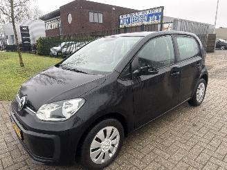 krockskadad bil auto Volkswagen Up! 1.0 BLEUMOTION LICHTE SCHADE! 151000 KM BOUWJAAR 2019 5500 EURO 2019/5