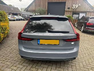 Volvo V-90 2.0 T6 AWD PLUGIN PANO HARMAN/KARDON picture 3