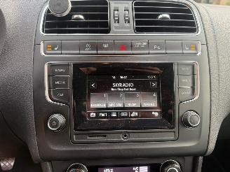 Volkswagen Polo 1.0 5DRS AIRCO PDC STOELVERWARMING picture 18