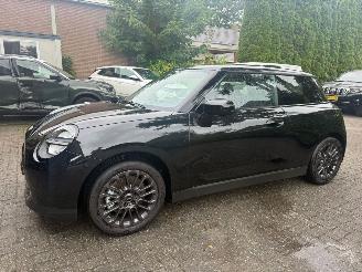 Mini Cooper E BLACKYARD 40.7 KHW NIEUW NIEUW picture 2