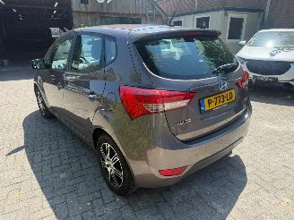 damaged passenger cars Hyundai Ix20 1.4 AIRCO STOELVERWARMING SPORTVELGEN 2012/2