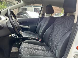 Mazda 2 1.3 5DRS AIRCO picture 12