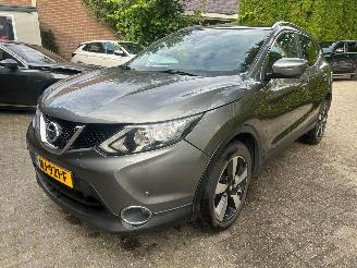 Voiture accidenté Nissan Qashqai 1.2 N-CONNECTA KM NAP PANO 2017/2