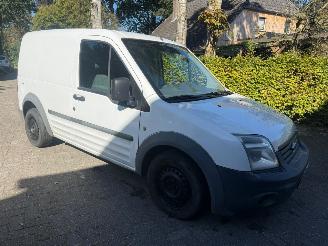 dañado vehículos comerciales Ford Transit Connect T200S 1.8  No damgeds! 2010/10