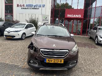 krockskadad bil auto Peugeot 2008 1.2 VTI ALLURE PACK AUTOMAAT 2014/5