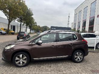 Peugeot 2008 1.2 VTI ALLURE PACK AUTOMAAT picture 3