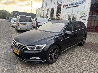 Vaurioauto  passenger cars Volkswagen Passat 2.0 TSI HIGHLINE 2017/2