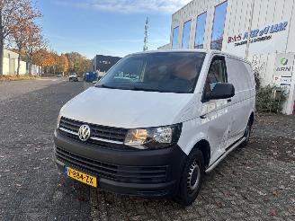 Volkswagen Transporter 2.0 TDI L1H1 Comf. picture 2