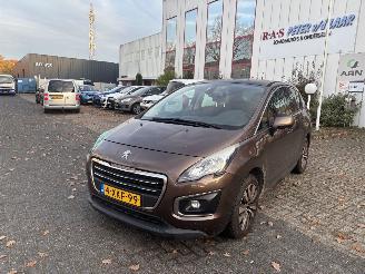 Avarii autoturisme Peugeot 3008 1.6 VTI ACTIVE 2014/8
