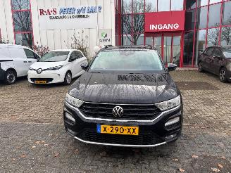 skadebil auto Volkswagen T-Roc 1.5 TSI STYLE AUTOMAAT 2020/1