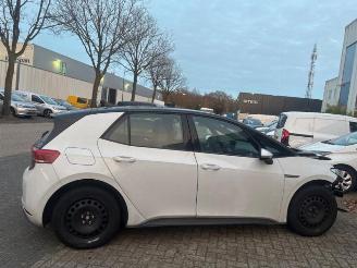 Volkswagen ID.3  picture 3