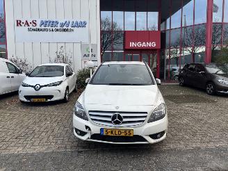 krockskadad bil auto Mercedes B-klasse B 200 CDI 2013/5