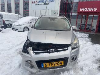 Schadeauto Ford Kuga 1.6 EcoBoost 2014/1