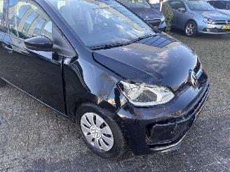 Volkswagen Up! 1.0 UP picture 8