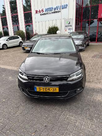 Auto incidentate Volkswagen Jetta  2013/12