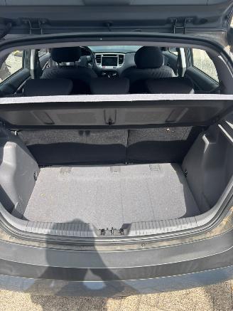 Kia Rio  picture 18