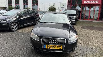 Damaged car Audi A4 2.0 PRO LINE GEEN SCHADE 2005/10