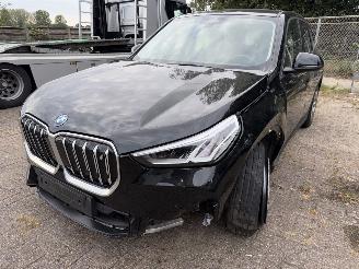 BMW iX1 30 E. 200 kw picture 9