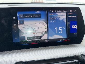 BMW iX1 30 E. 200 kw picture 39