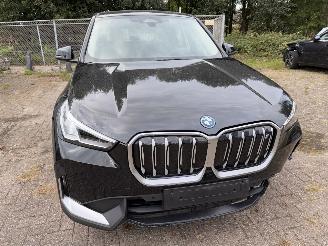 BMW iX1 30 E. 200 kw picture 6