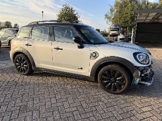 krockskadad bil auto Mini Countryman SE Plug-In Hybride Automaat 2022/7