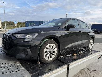 krockskadad bil auto Audi A3 Sportback 40 TFSi E-Hybride Plug-in 2021/3