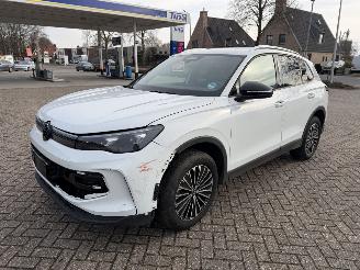 skadebil auto Volkswagen Tiguan 1.5 eTSi 150 Pk Mild Hybride DSG. Goal 2025/7