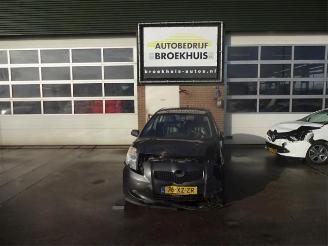 disassembly passenger cars Toyota Yaris Yaris II (P9), Hatchback, 2005 / 2014 1.3 16V VVT-i 2008/1