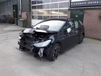 Vrakbiler auto Volkswagen ID.3 ID.3 (E11/E12), Hatchback 5-drs, 2019 First, Life, Pro 58 kWh 2020/11