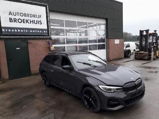 Coche siniestrado BMW 3-serie 3 serie Touring (G21), Combi, 2019 330e xDrive 2.0 TwinPower Turbo 16V 2021/4