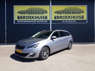 Voiture accidenté Peugeot 308 SW 1.2 PureTech Blue Lease Premium 2016/4