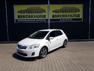 skadebil auto Toyota Auris 1.8 Full Hybrid Executive Business 2012/1
