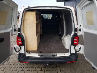 Volkswagen Transporter 2.0 TDI L2H1 Comfortline picture 10
