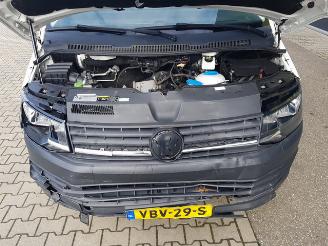 Volkswagen Transporter 2.0 TDI L2H1 Comfortline picture 12