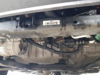 Volkswagen Transporter 2.0 TDI L2H1 Comfortline picture 17